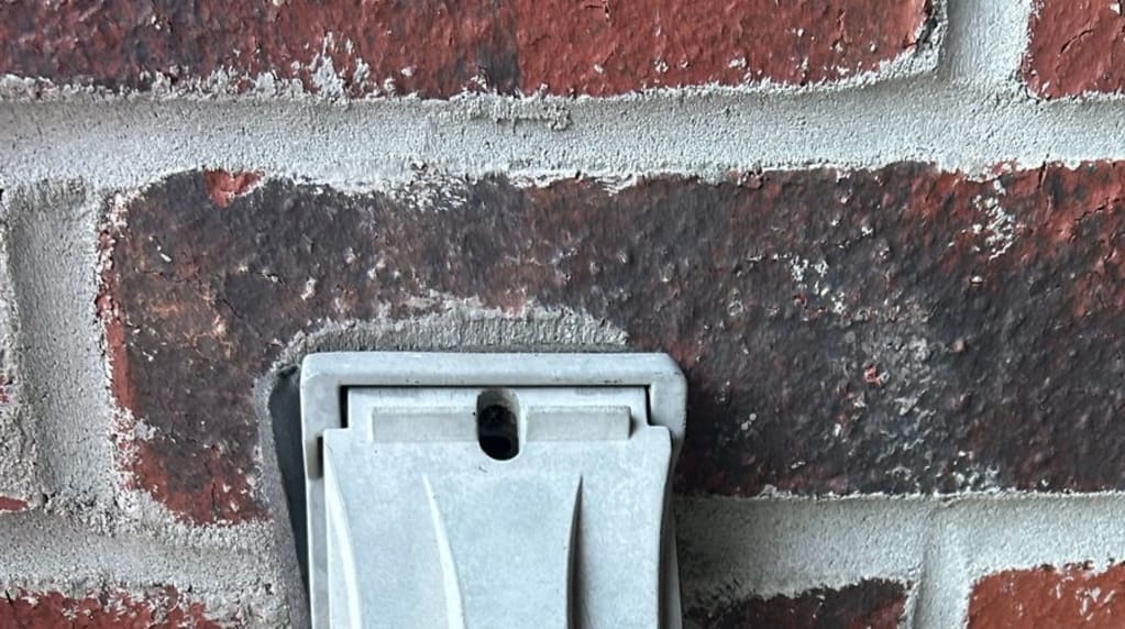 Outdoor outlet