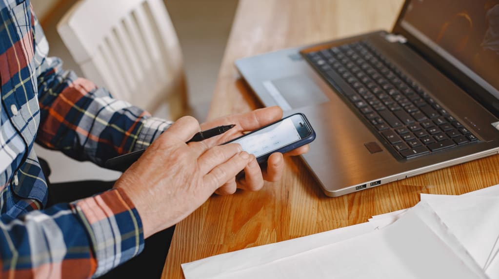 Person searching for the best electrician near me