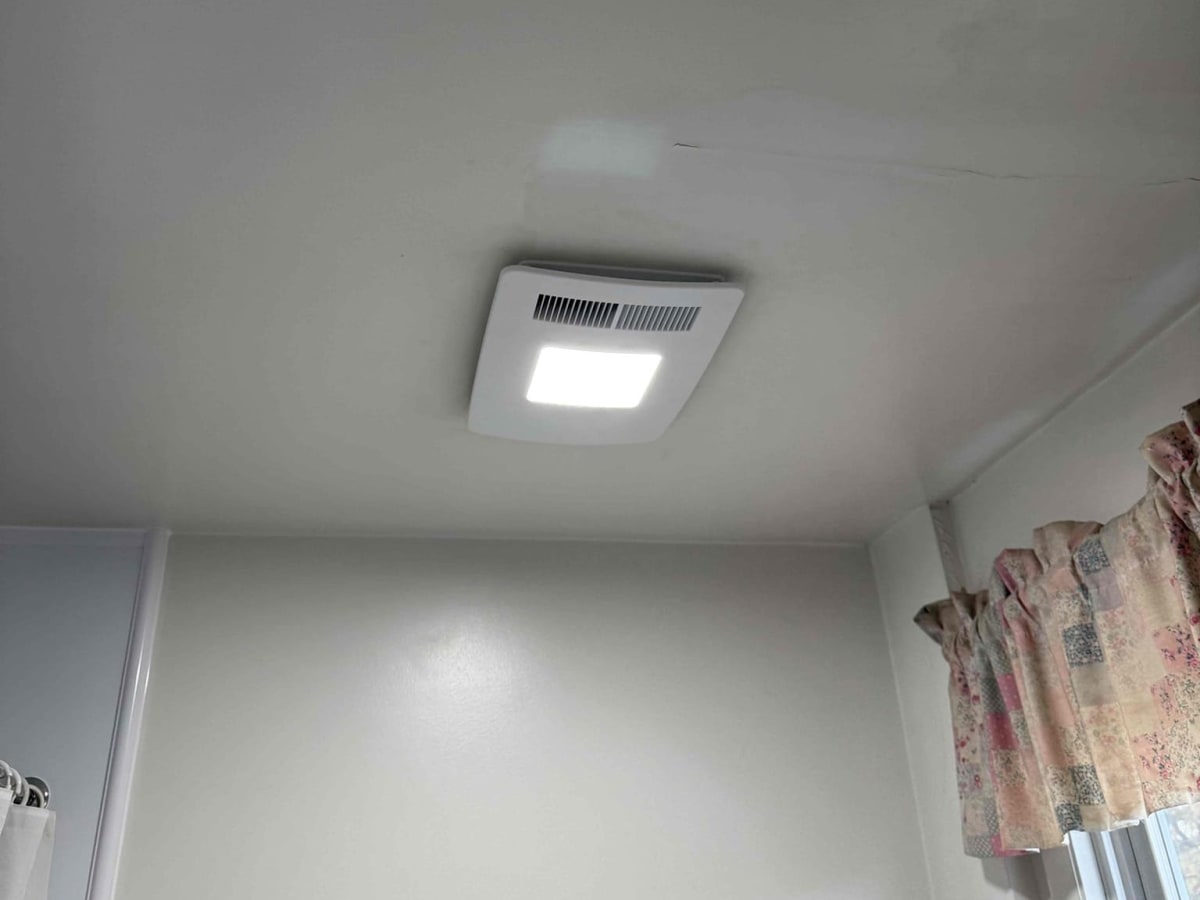 exhaust fan in a bathroom