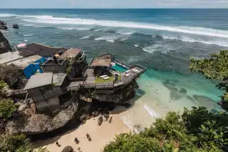 Uluwatu Beach surf break and beach location in Bali