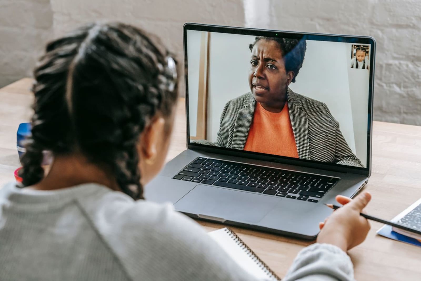 Joining a live online class from a laptop