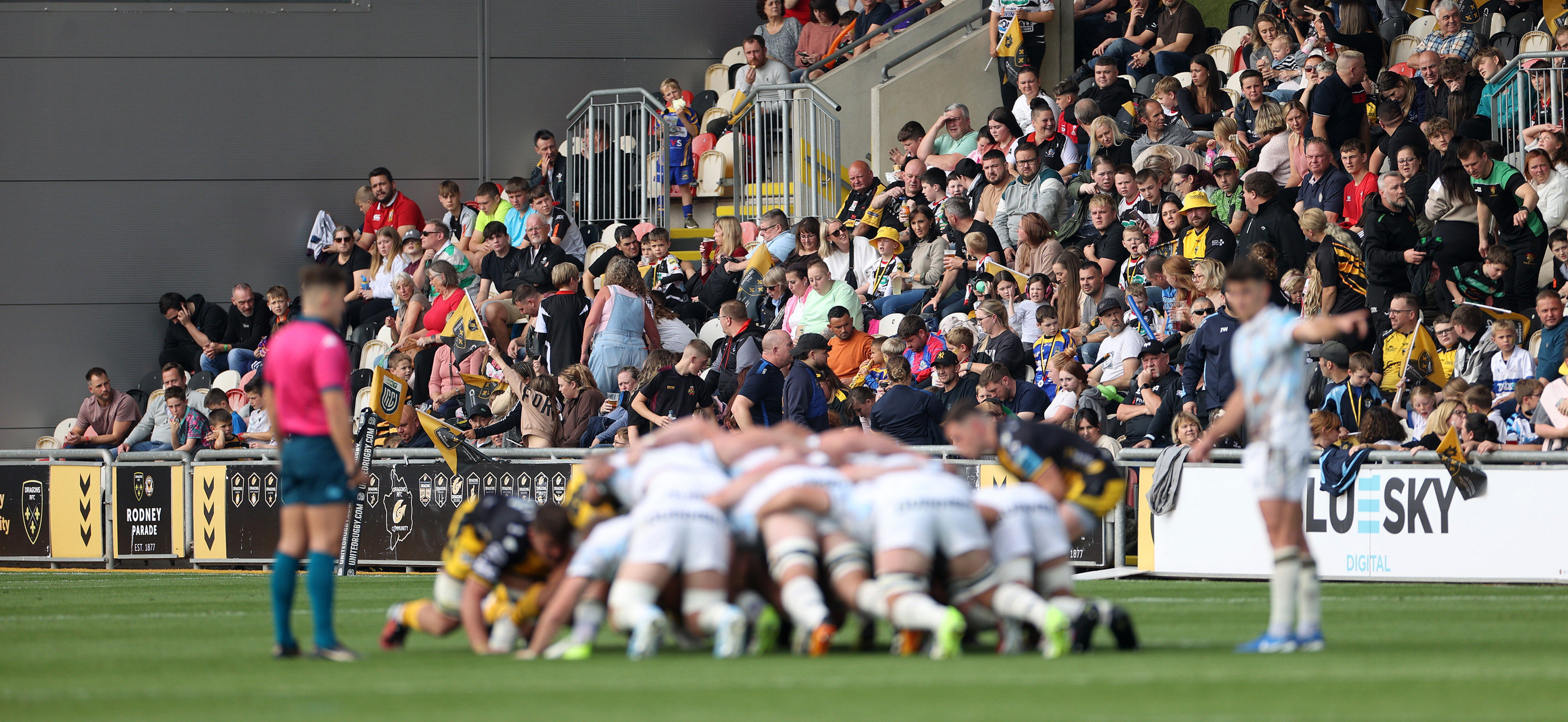 Community Rugby Crowd Dragon News : Five reasons to become a Member!