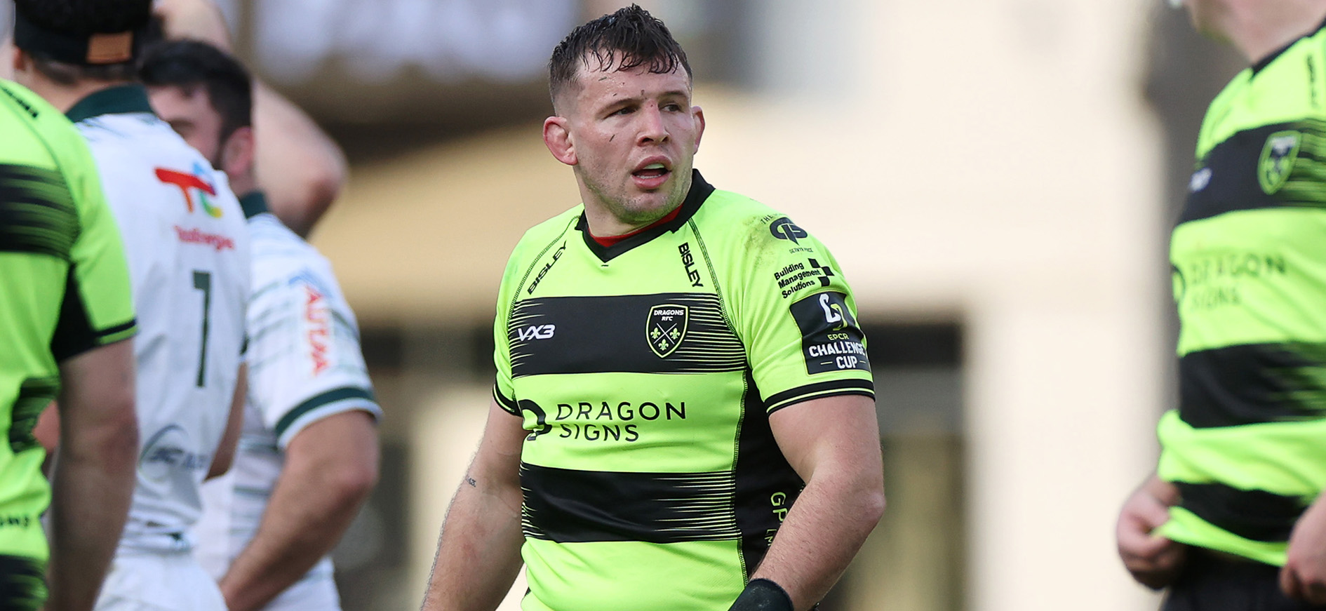 Dragon News : Locked in: Dee commits to Dragons