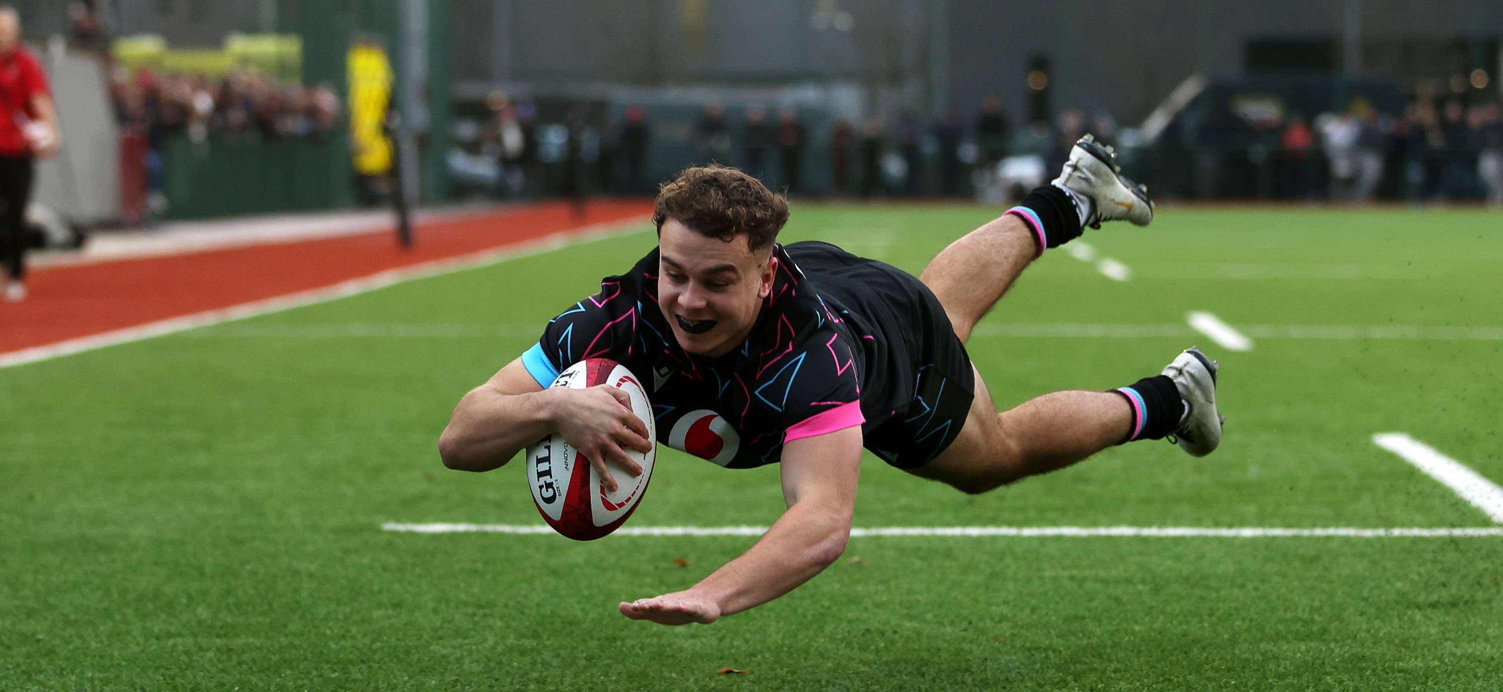 Dragon News : Cole try as Wales Under-19s defeated