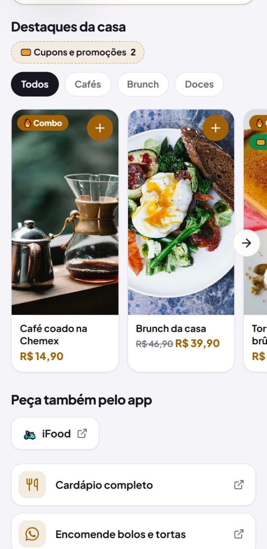 Vitrine com categorias Cafés, Brunch e Doces, produtos com foto e preço, etiqueta Combo e botão de cupons