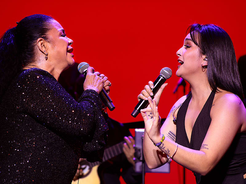EVA AYLLON w/special guest Daniela Darcourt