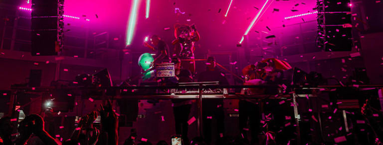 Tickeri Concert Background
