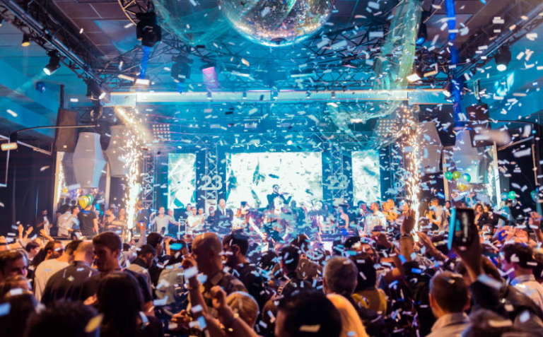 Tickeri Concert Background