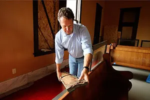 Commercial Window Restoration on a Texas Courthouse Project