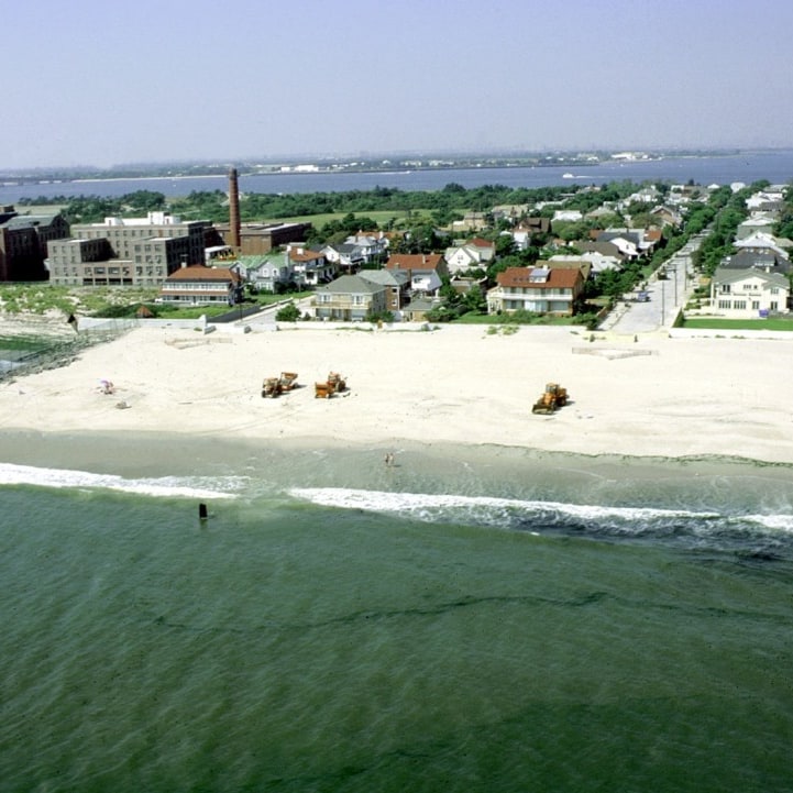 Prior to 1993, the Rockaway Park Shuttle used mult