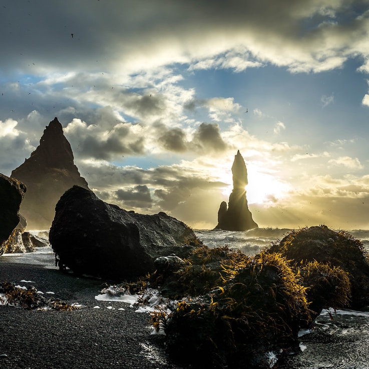 Widerøe commenced seaplane operates to Værøy from 