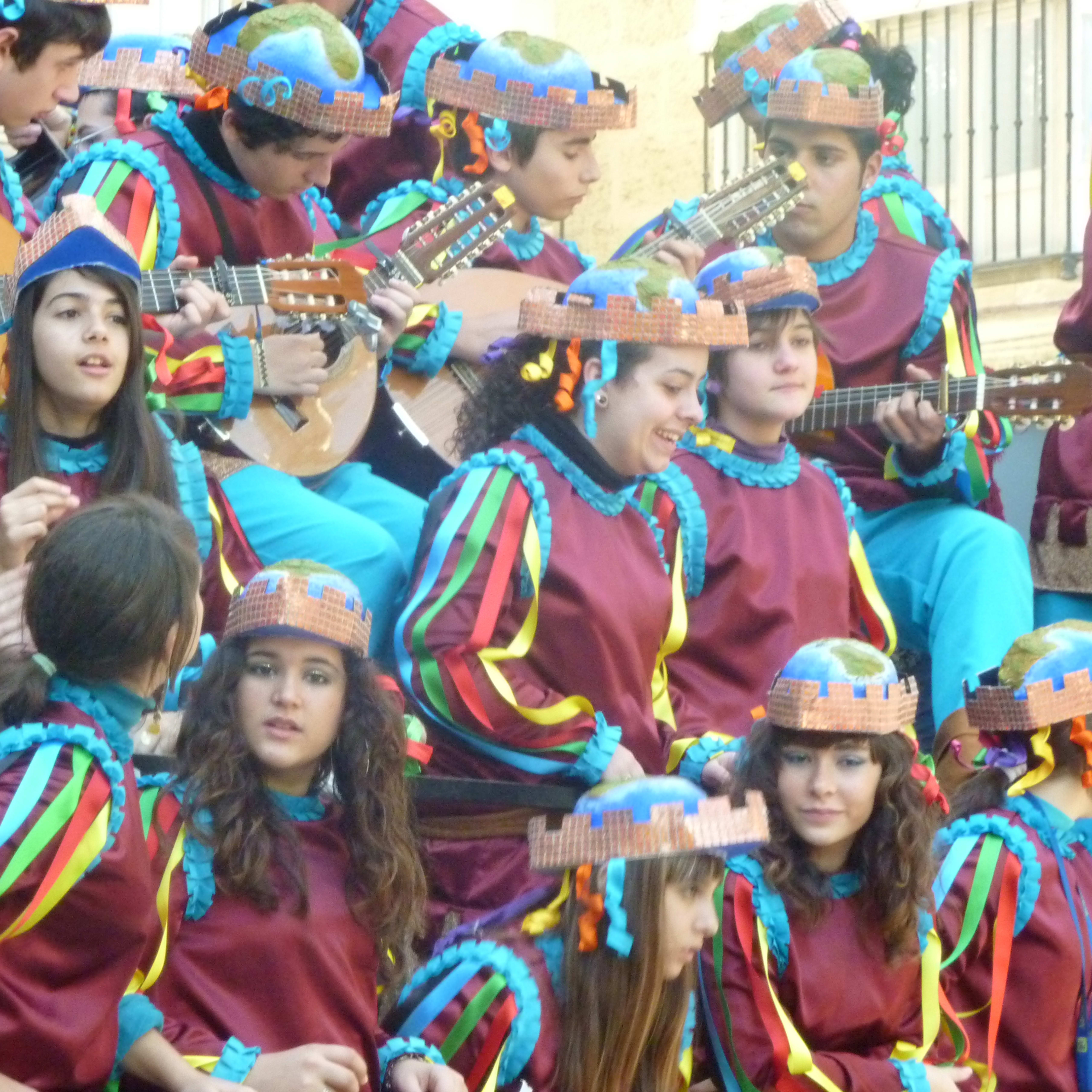 How to Dress for Cádiz Carnaval - lauren on location