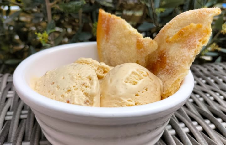 Creamy Almond and Honey Turrón Ice Cream Recipe