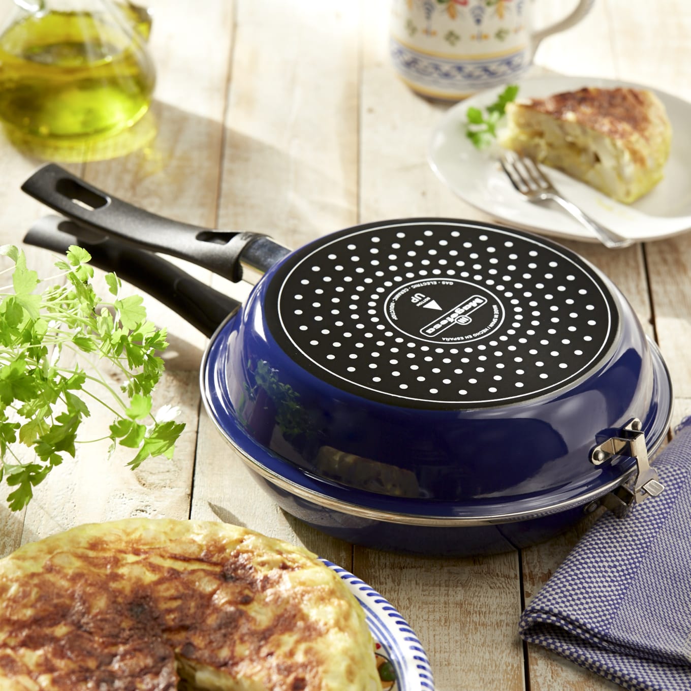 2-Piece Blue Tortilla Española Pan, Non-stick