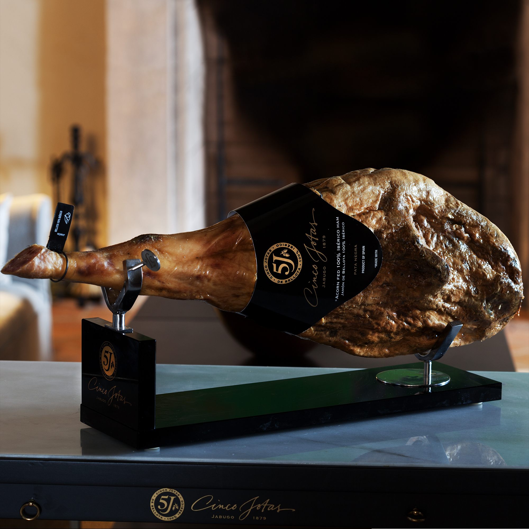 あんみつ zone 250本分 Cinco Jotas, Spain's Elite Jamón Brand | La Tienda