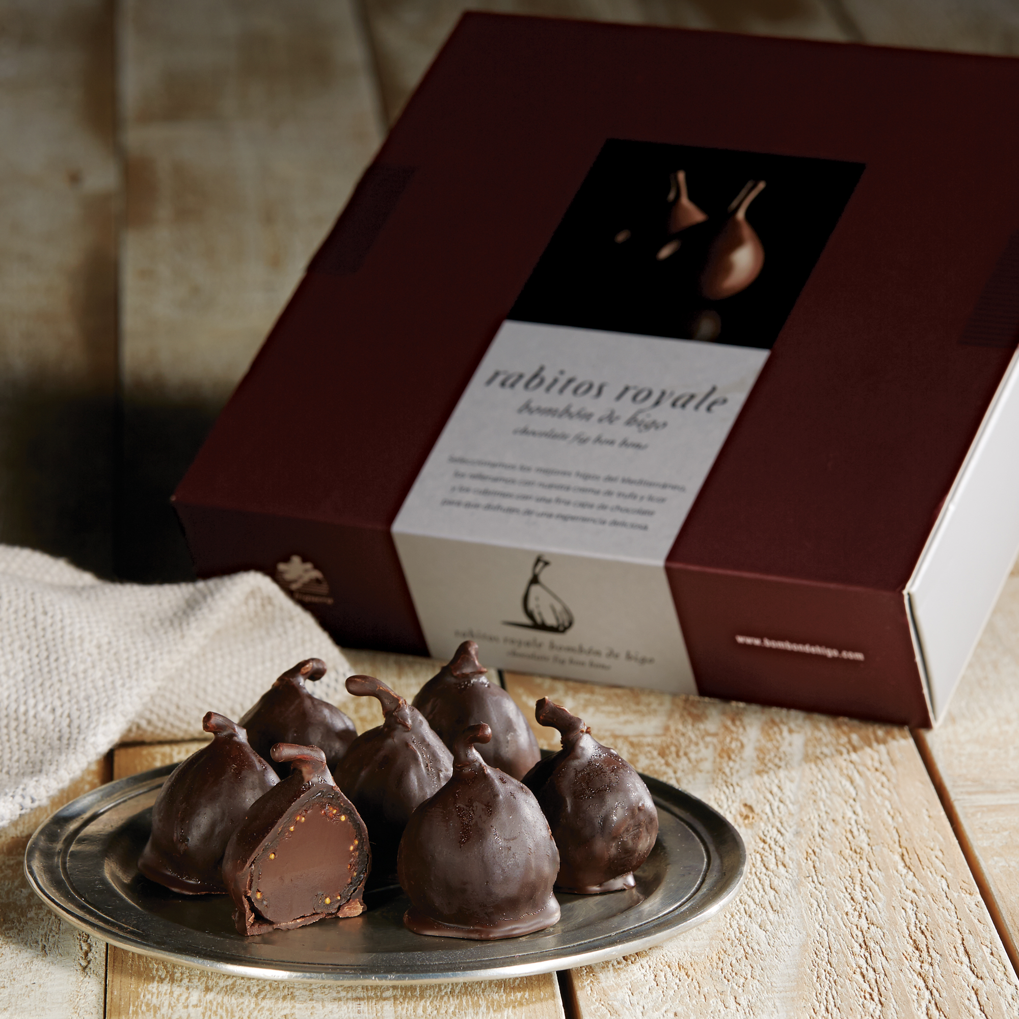 Shop Rabitos Royale Fig Bonbons - 8 Pieces Online | La Tienda