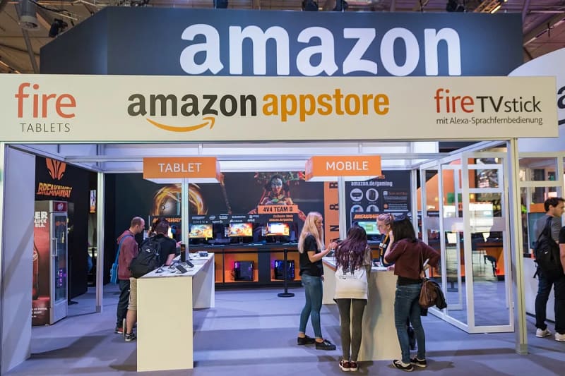 Who Owns Amazon? 15 Major AMZN Shareholders in 2024
