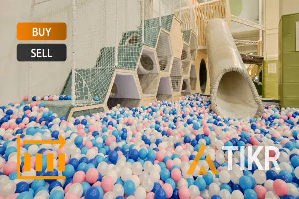 Mattel Stock Plummeted 24% on “Barbie” Hangover. Here’s Why Analysts See a $25 Price Target in 2026