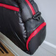 Weekendtaske, Ducati, Ducati iSkin Jimmy Weekender Bag. Fusionen mellem mærkerne Ducati og iSkin.