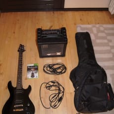 Elguitar, Cort M200, Guitar Starter Pakke Et godt solidt sæt til nybegyndere. Rigtig god stand. H.