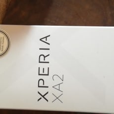 Sony XA2, Perfekt, Jeg sælger en helt ny Sony Xperia XA2 i sort. med tilhørende trådløst Bluetoo.