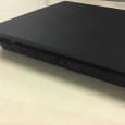 Playstation 4 slim 500GB med controller