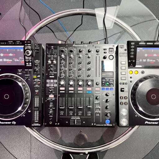 Pioneer DJ DJM-900NXS2 + 2 CDJ-2000NXS2 (komplet system. Dæk og mixer)