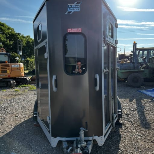 2016 Ifor Williams HB511 MK2 Hestetrailer