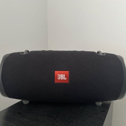 Jbl højtaler