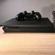 PlayStation 4