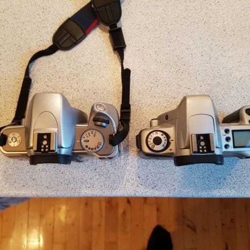 Canon, Perfekt, To styk analog kameraer.

100kr stykket