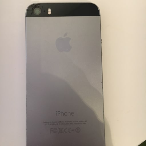 iPhone 5S, 16 GB, sort