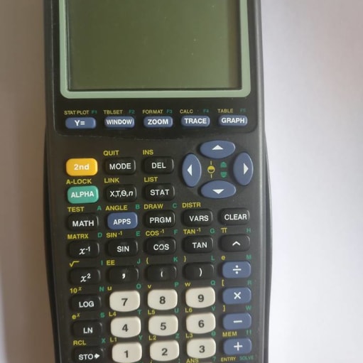 Lommeregner : TI - 83 plus