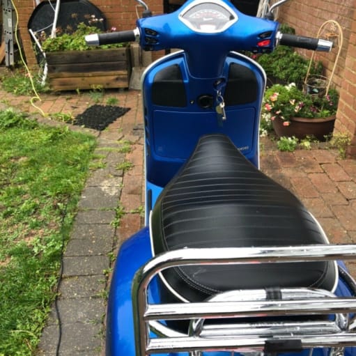 2019 Vespa 300 HPE Super Sport