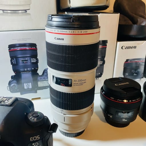 Canon 5D Mark IVEF24-70 L II USMEF 70-200 IS III USMEF 50 11,2 L USM