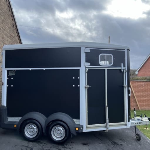 2015 Ifor Williams hb511 hestetrailer