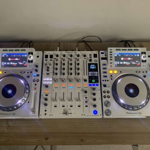 2 X Pioneer CDJ 2000 Nexus + DJM 900 Nexus 2 - begrænset oplag