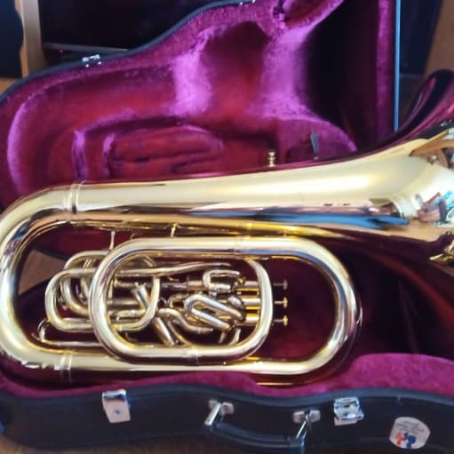 Besson Sovereign 981 EEb tuba