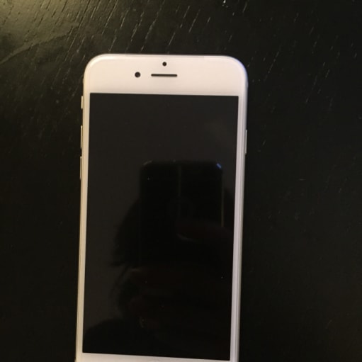 Helt ny IPhone 6, 16 GB sølv til salg. 