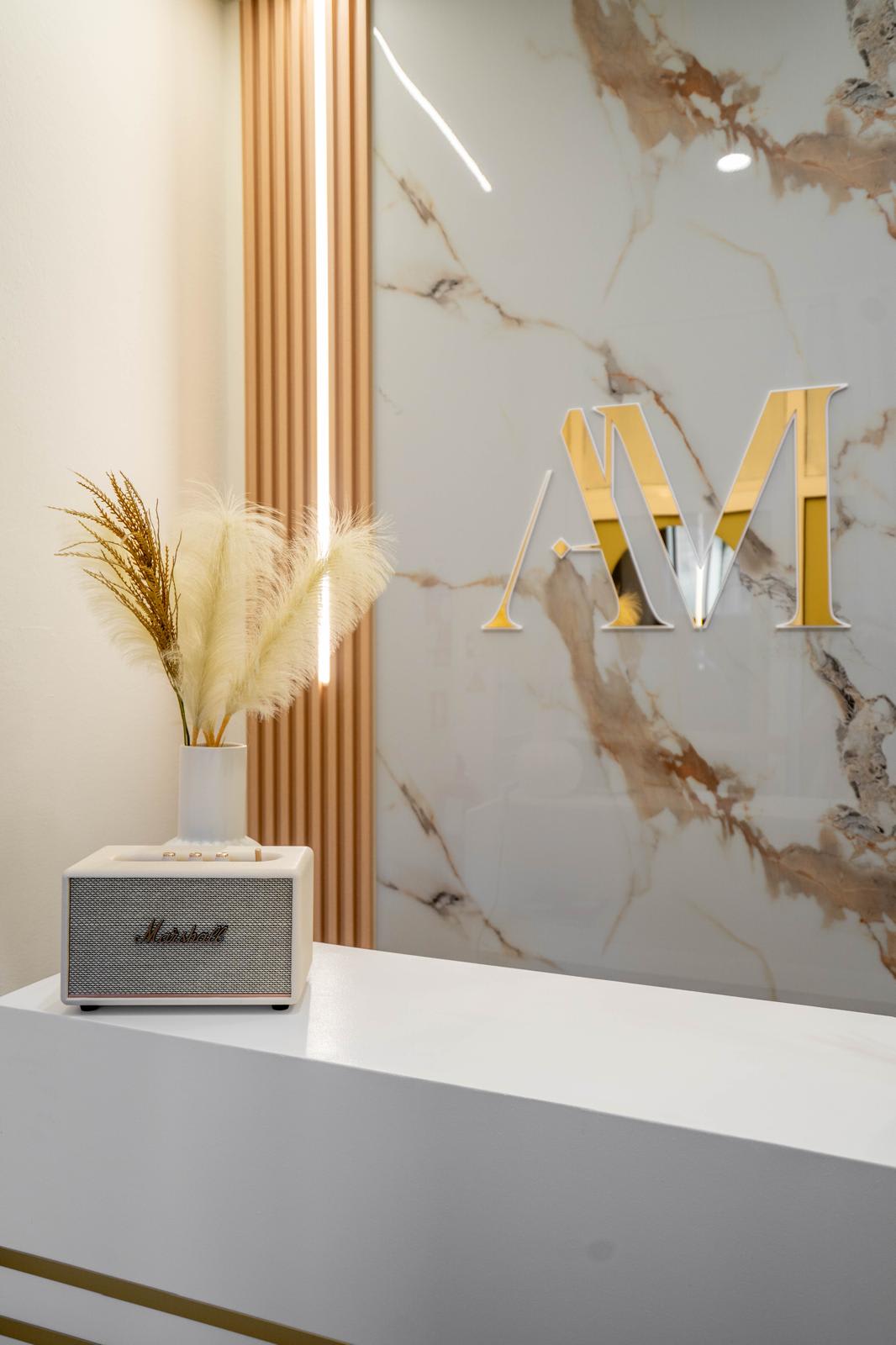 Alexandra Moutinho Beauty