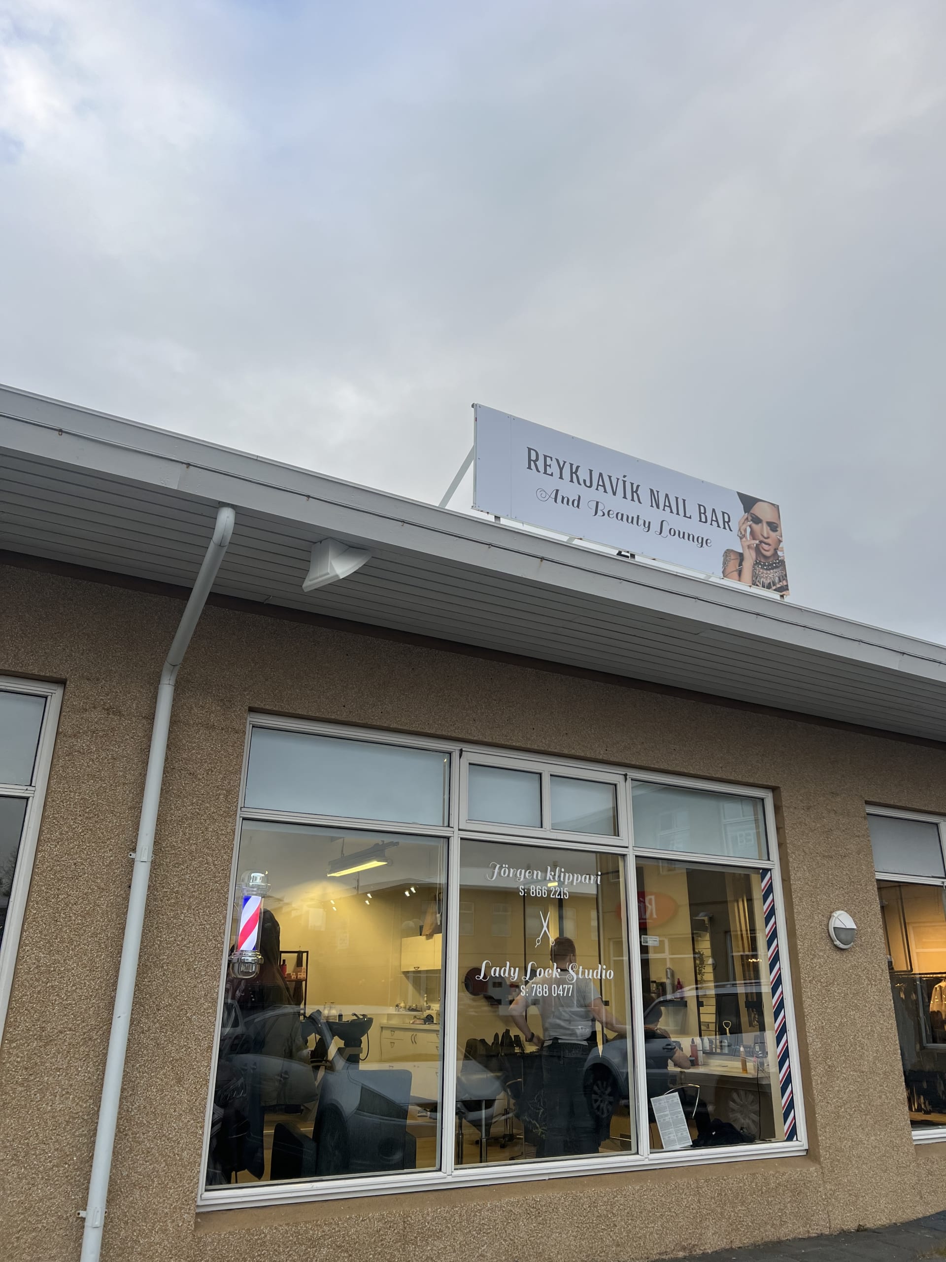 Royal Clinic 1
