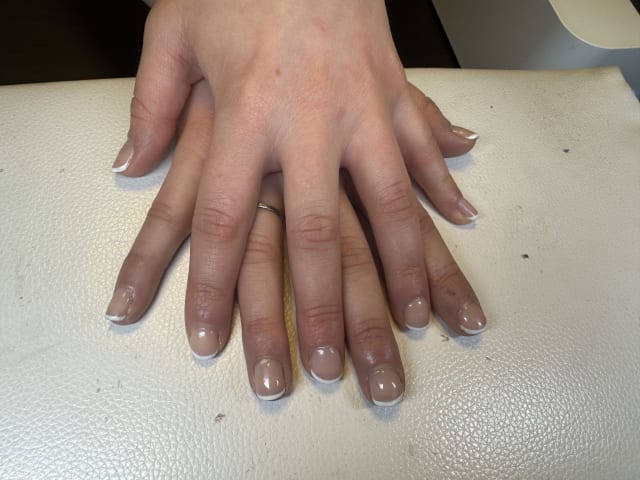 Naglastofa Alexíu og Söru