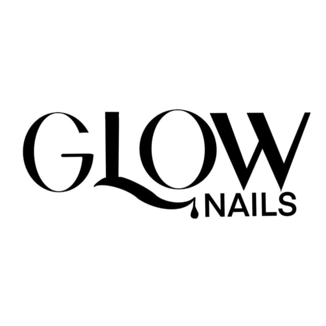 Glow nails
