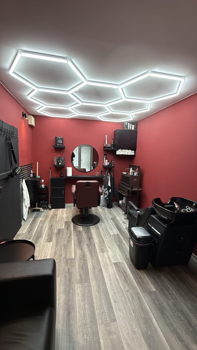 Hairquarterz Barbershop