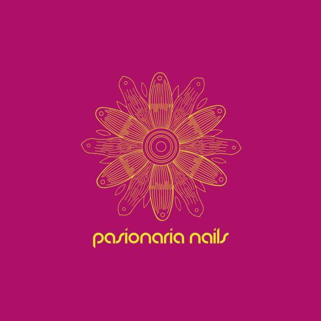 Pasionaria Nails