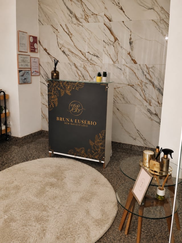 Bruna Eusébio - nails studio