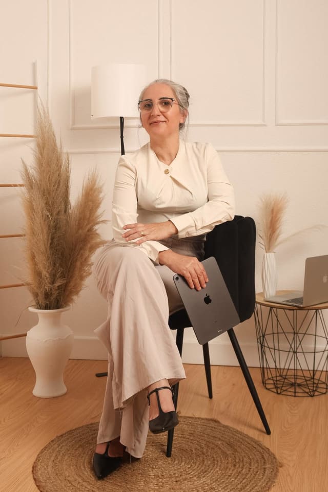 Luciane Oliveira - Micropigmentação & Estética