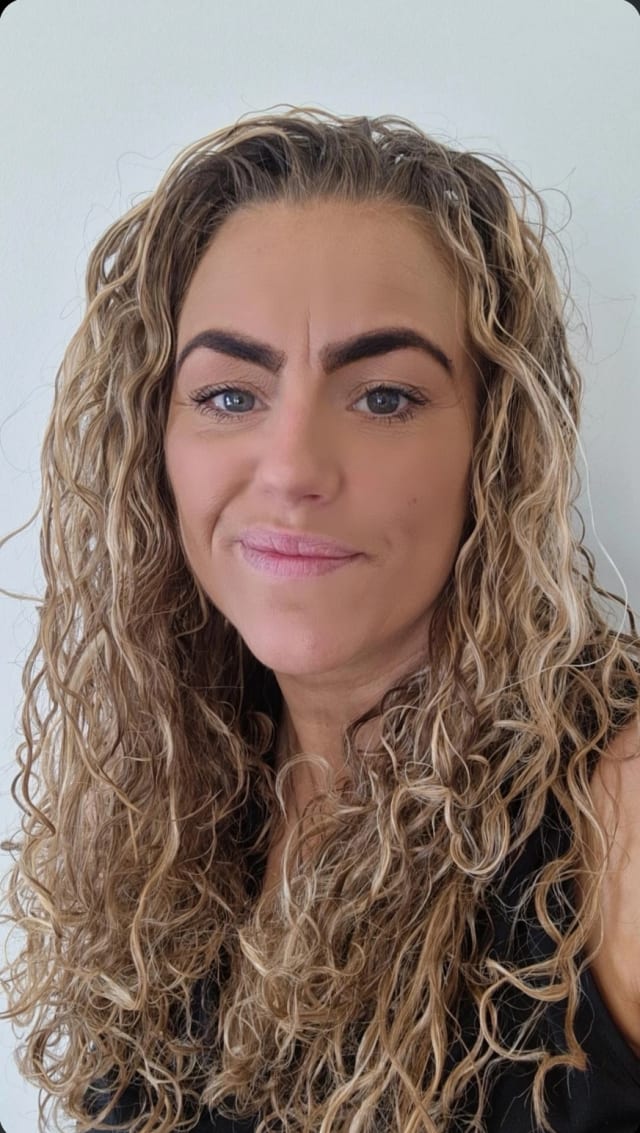 V