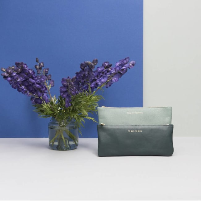By B + K Veske Liten Grønn | Ting.no By B + K Veske Liten Gul | Ting.no