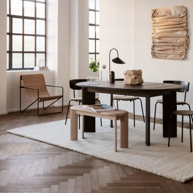 Desert Lounge stol i svartcashmere fra Ferm Living | Ting Desert Lounge stol i svartcashmere fra Ferm Living | Ting